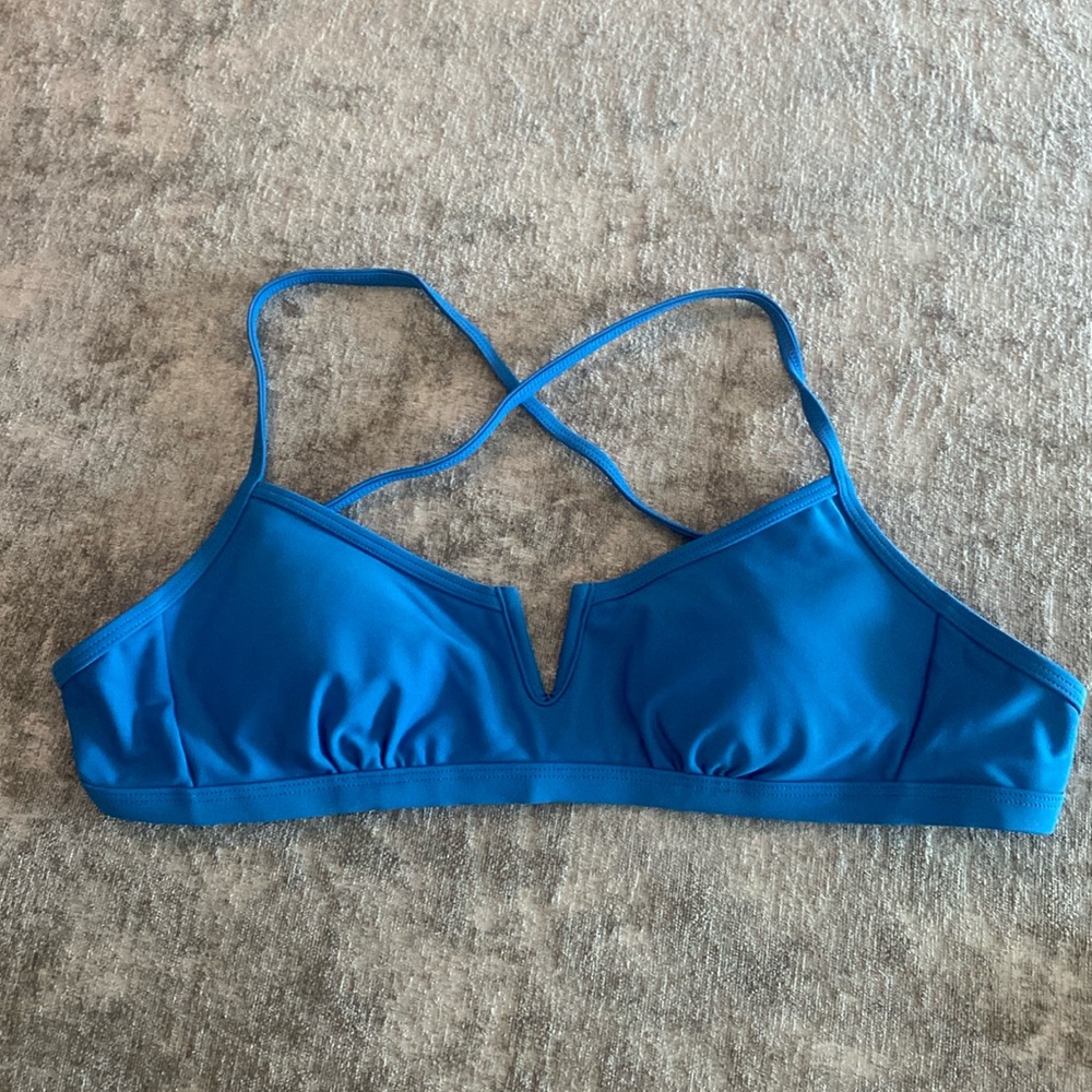 Xhilaration size Medium blue bikini top. {1096}
